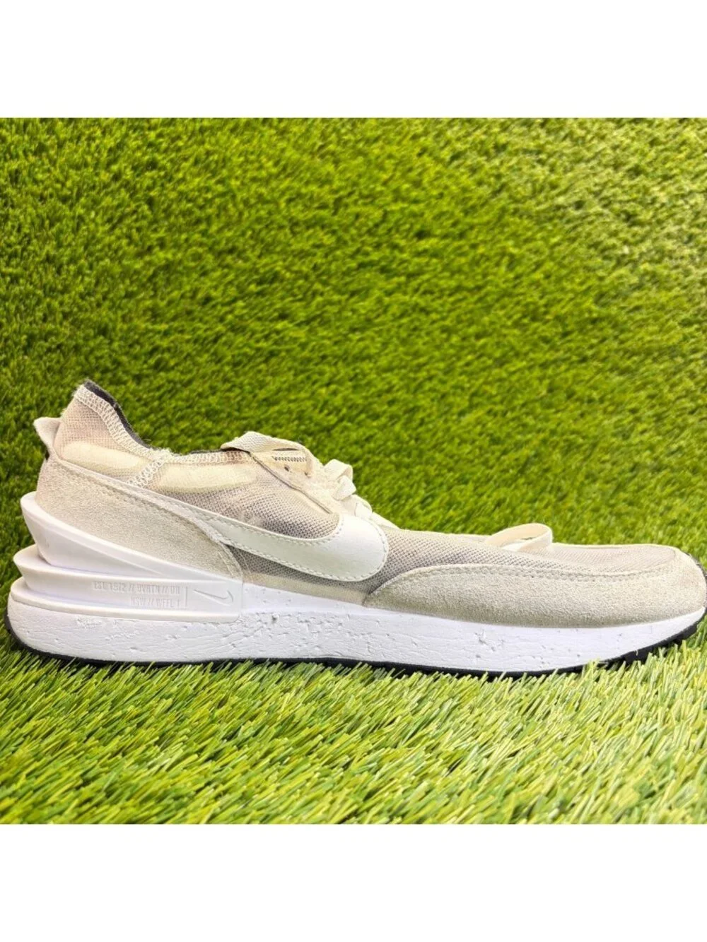 Nike Waffle One Mens Size 11 Summit White Athletic Running Walking Shoes Sneaker